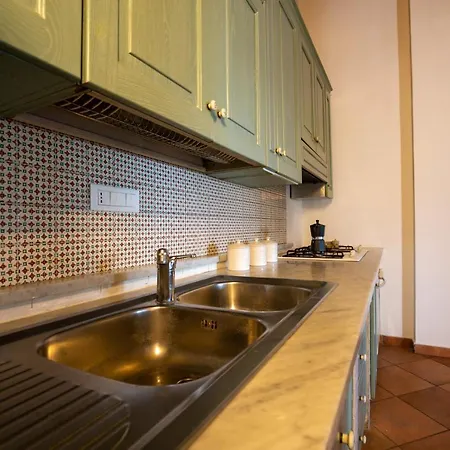 דירה Rossy House