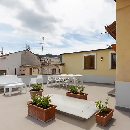 Rossy House Apartment *