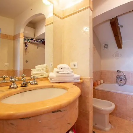 Appartement Rossy House *