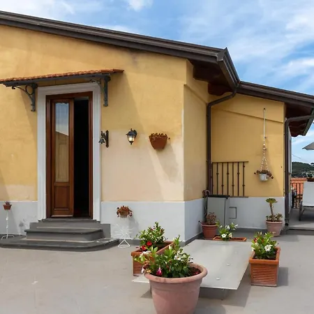 Lejlighed Rossy House
