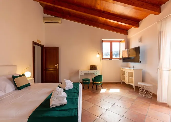 Rossy House *